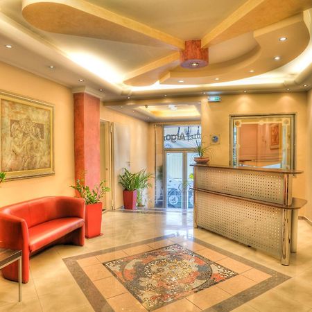 Argo Hotel Piraeus Bagian luar foto